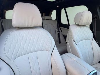 BMW X5 3.0 X5 xDrive 30d M Sport MHEV Auto 4WD 5dr