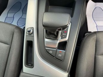 Audi A4 2.0 A4 Technik 35 TFSI MHEV Semi-Auto 5dr