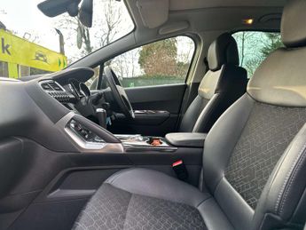 PEUGEOT 3008 2.0 3008 Allure HDi Auto 5dr