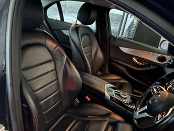 MERCEDES-BENZ C-CLASS 2.0 C 220 Sport D Auto 4dr