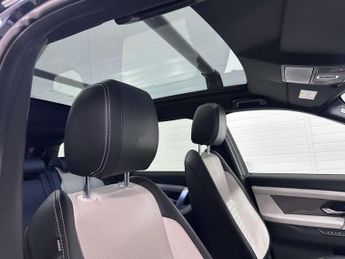 Land Rover DISCOVERY SPORT 2.0 Discovery Sport R-Dynamic SE D Auto 4WD 5dr