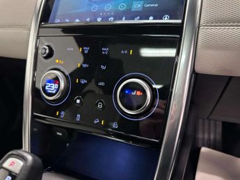 Land Rover DISCOVERY SPORT 2.0 Discovery Sport R-Dynamic SE D Auto 4WD 5dr