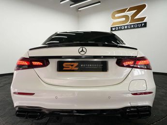 Mercedes-Benz E-CLASS 2.0 E 300 AMG Line Edition E Auto 4dr