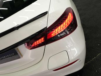 Mercedes-Benz E-CLASS 2.0 E 300 AMG Line Edition E Auto 4dr