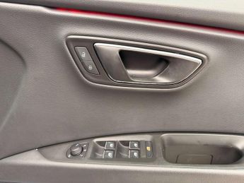 SEAT Leon 1.5 Leon FR Black Edition TSi Evo Semi-Auto 5dr