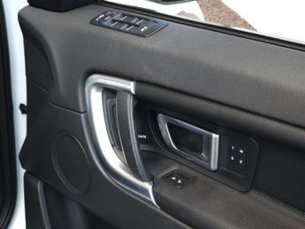 LAND ROVER DISCOVERY SPORT 2.0 Discovery Sport HSE Dynamic Luxury TD4 Auto 4WD 5dr