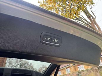 Volvo XC90 2.0 D5 Inscription SUV 5dr Diesel Geartronic 4WD Euro 6 (s/s) (2