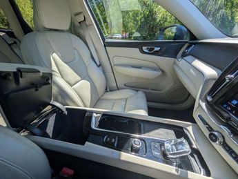 Volvo XC60 2.0 B5 MHEV Inscription Pro SUV 5dr Petrol Hybrid Auto AWD Euro 