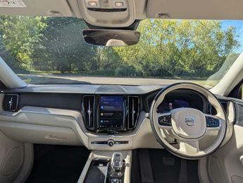 Volvo XC60 2.0 B5 MHEV Inscription Pro SUV 5dr Petrol Hybrid Auto AWD Euro 