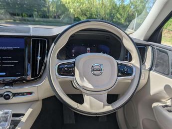 Volvo XC60 2.0 B5 MHEV Inscription Pro SUV 5dr Petrol Hybrid Auto AWD Euro 