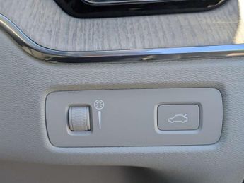 Volvo XC60 2.0 B5 MHEV Inscription Pro SUV 5dr Petrol Hybrid Auto AWD Euro 