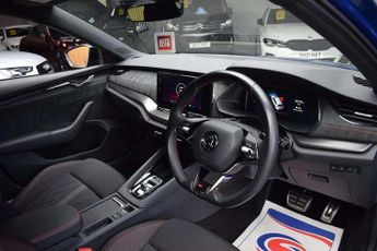 Skoda Octavia 2.0 TDI vRS Estate 5dr Diesel DSG 4WD Euro 6 (s/s) (200 ps)