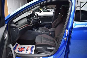 Skoda Octavia 2.0 TDI vRS Estate 5dr Diesel DSG 4WD Euro 6 (s/s) (200 ps)