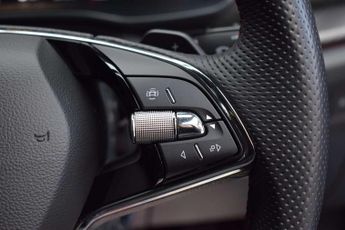 Skoda Octavia 2.0 TDI vRS Estate 5dr Diesel DSG 4WD Euro 6 (s/s) (200 ps)