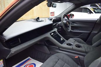 Porsche TAYCAN Taycan GTS 4WD 4dr