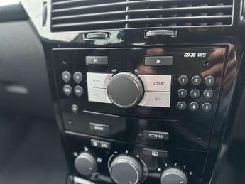 VAUXHALL ASTRA 1.8 Astra Design Auto 5dr