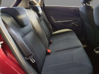 FORD FIESTA 1.4 Fiesta Zetec Auto 5dr
