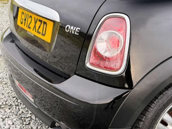 MINI HATCH 1.6 One Auto 3dr