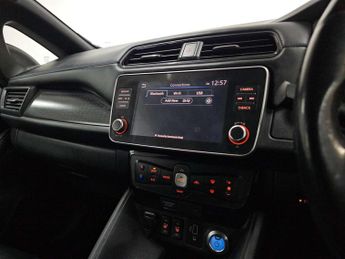 Nissan Leaf N-Connecta 5dr