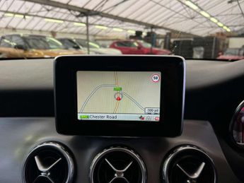 MERCEDES-BENZ GLA 2.1 GLA 220 AMG Line CDi 4Matic Auto 4WD 5dr