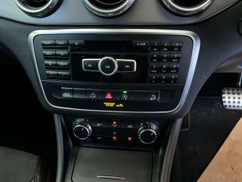 MERCEDES-BENZ GLA 2.1 GLA 220 AMG Line CDi 4Matic Auto 4WD 5dr