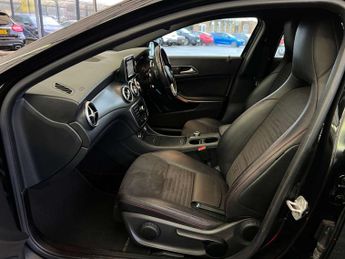 MERCEDES-BENZ GLA 2.1 GLA 220 AMG Line CDi 4Matic Auto 4WD 5dr