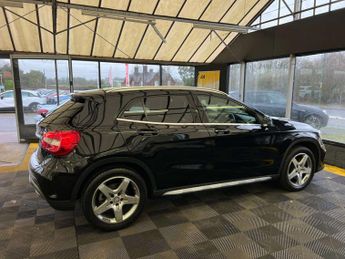 MERCEDES-BENZ GLA 2.1 GLA 220 AMG Line CDi 4Matic Auto 4WD 5dr