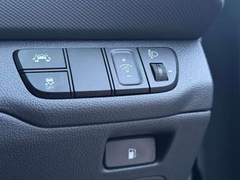 HYUNDAI IONIQ 1.6 IONIQ SE FHEV Semi-Auto 5dr