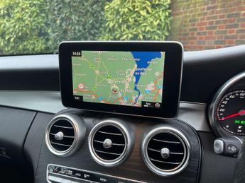 Mercedes-Benz C-CLASS 2.1 C 220 AMG Line Premium+ D Auto 2dr