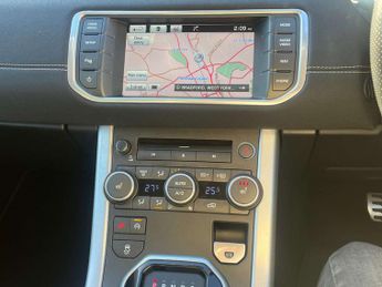 Land Rover RANGE ROVER EVOQUE 2.2 Range Rover Evoque Dynamic SD4 Auto 4WD 5dr