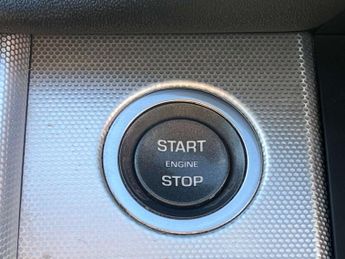 Land Rover RANGE ROVER EVOQUE 2.2 Range Rover Evoque Dynamic SD4 Auto 4WD 5dr