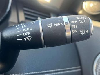 Land Rover RANGE ROVER EVOQUE 2.2 Range Rover Evoque Dynamic SD4 Auto 4WD 5dr