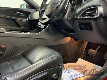 Jaguar XE 2.0d R-Sport Saloon 4dr Diesel Auto Euro 6 (s/s) (180 ps)