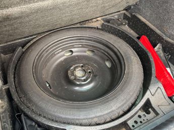 VOLKSWAGEN TIGUAN 2.0 Tiguan Sport TDI 4Motion 140 Auto 4WD 5dr