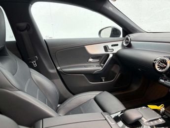 Mercedes-Benz CLA 1.3 CLA 250 AMG Line Premium+ E Auto 4dr