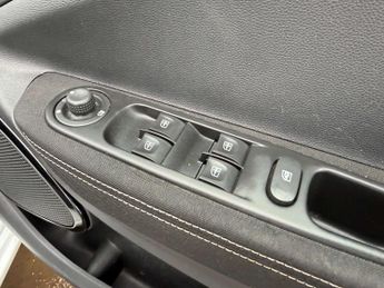 RENAULT ZOE Zoe i Dynamique Nav Quick Charge ZE40 Auto 5dr