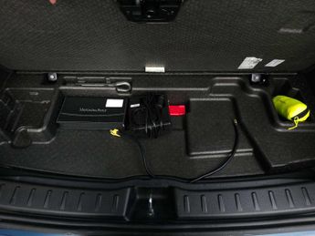 MERCEDES-BENZ EQA EQA 250 AMG Line 5dr