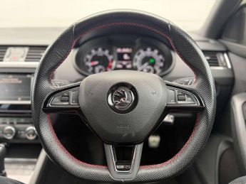 Skoda Octavia 2.0 Octavia vRS TSi Semi-Auto 5dr