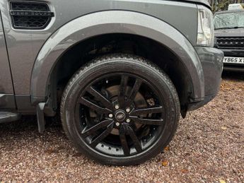 LAND ROVER DISCOVERY 3.0 Discovery Luxury HSE SDV6 Auto 4WD 5dr