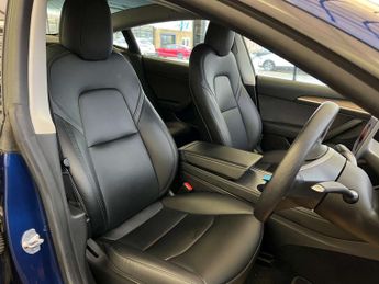 TESLA MODEL 3 Model 3 Long Range AWD 4WD 4dr