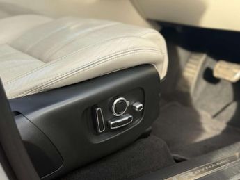 LAND ROVER RANGE ROVER VELAR 2.0 Range Rover Velar R-Dynamic HSE PHEV Auto 4WD 5dr