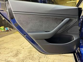 TESLA MODEL 3 Model 3 Performance AWD 4WD 4dr