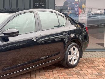 SKODA OCTAVIA 1.0 Octavia SE TSi Semi-Auto 5dr