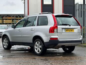 VOLVO XC90 2.4 D5 SE SUV 5dr Diesel Geartronic AWD (219 g/km, 200 bhp)