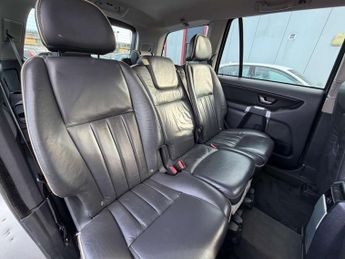 VOLVO XC90 2.4 D5 SE SUV 5dr Diesel Geartronic AWD (219 g/km, 200 bhp)