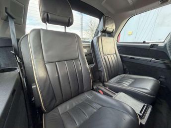 VOLVO XC90 2.4 D5 SE SUV 5dr Diesel Geartronic AWD (219 g/km, 200 bhp)