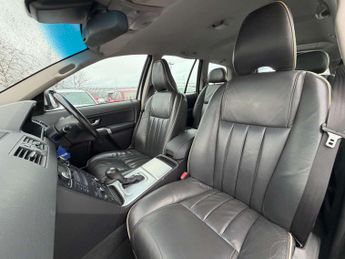 VOLVO XC90 2.4 D5 SE SUV 5dr Diesel Geartronic AWD (219 g/km, 200 bhp)