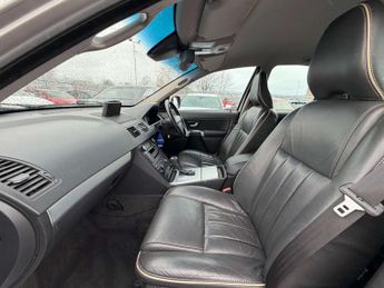 VOLVO XC90 2.4 D5 SE SUV 5dr Diesel Geartronic AWD (219 g/km, 200 bhp)