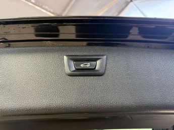 BMW 3 SERIES 2.0 320d M Sport Shadow Edition Auto 5dr