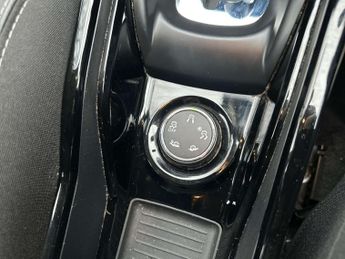 PEUGEOT 2008 1.2 2008 Allure S/S Auto 5dr